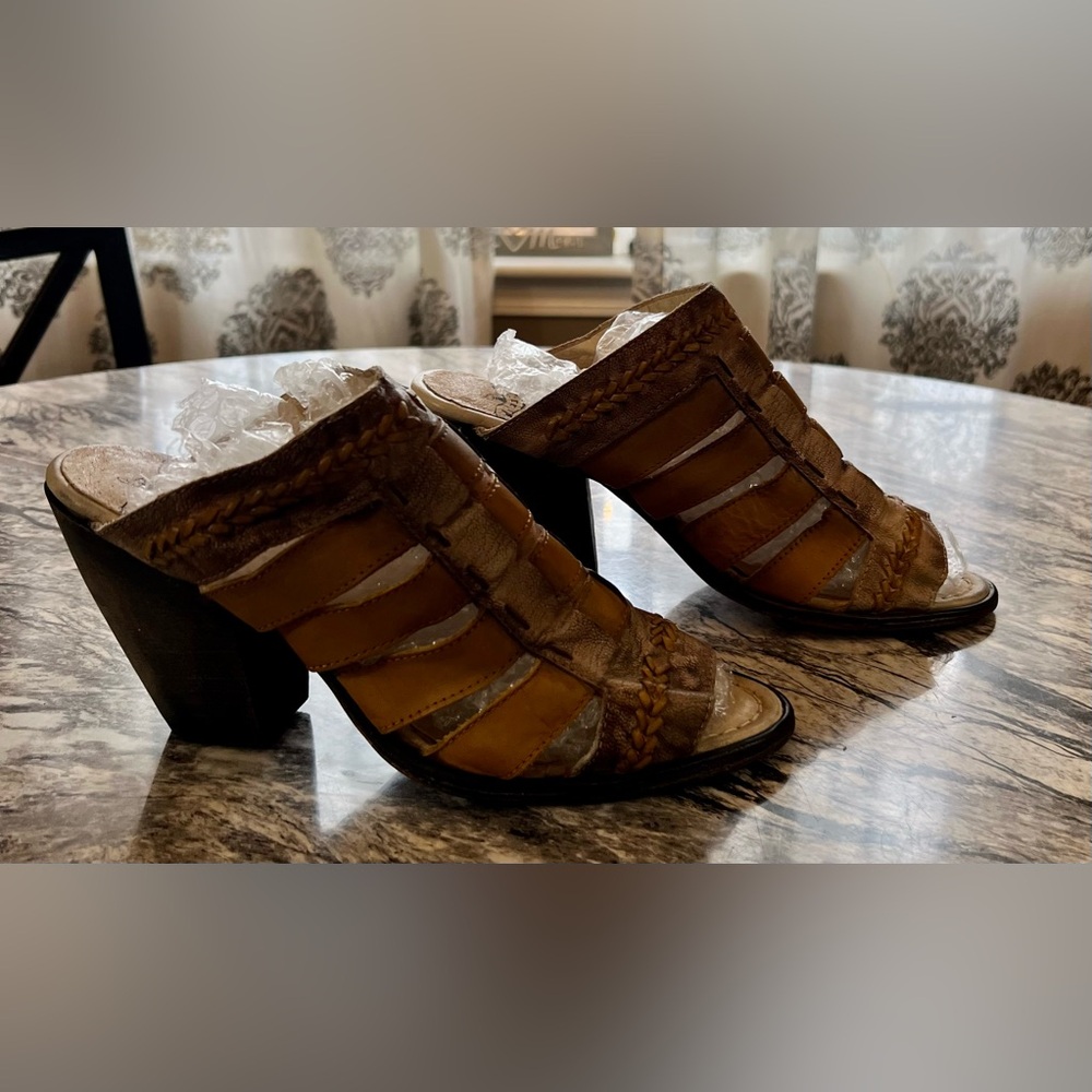 Womens Brown Braided Leather High-Heel Mules